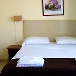 Agnanti *