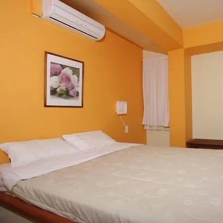 Agnanti Apartament Minia