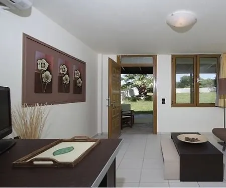 Agnanti Appartement *